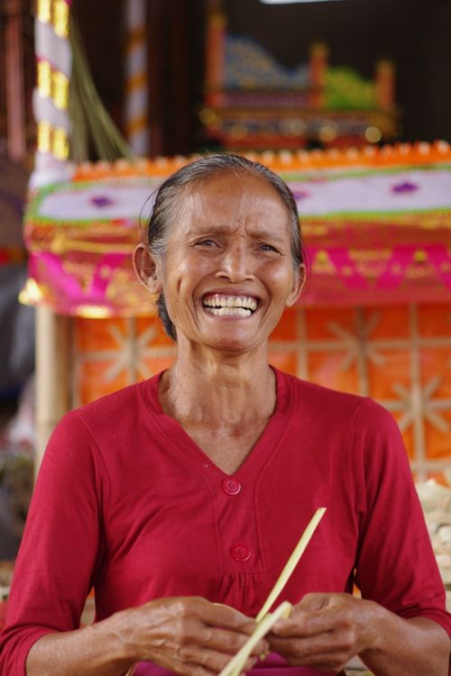 bali old woman face