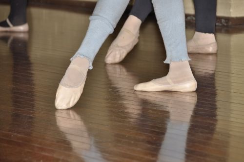 ballet legs feet