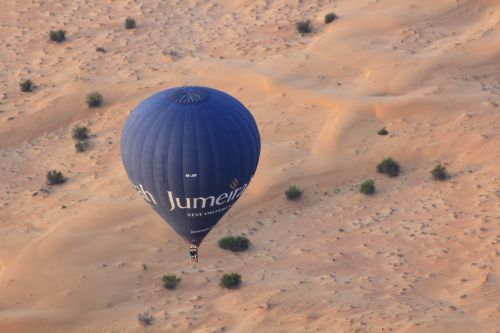 balloon desert flight