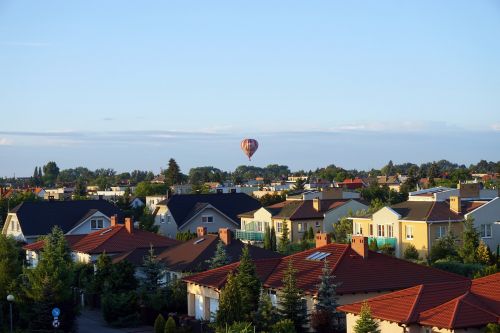 balloon the roofs city