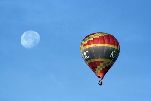 balloon moon sky