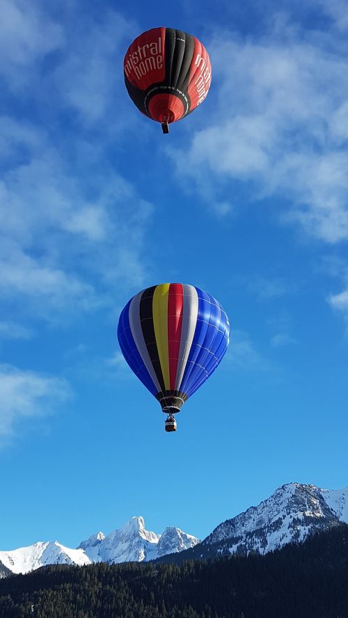 balloon adventure flying