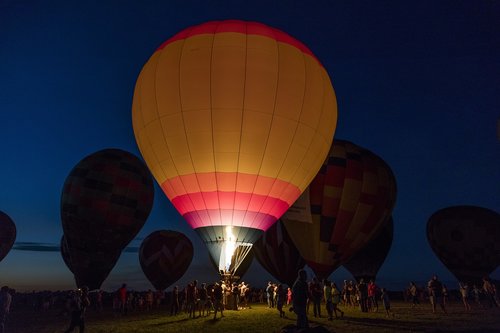 balloons  hot air  night