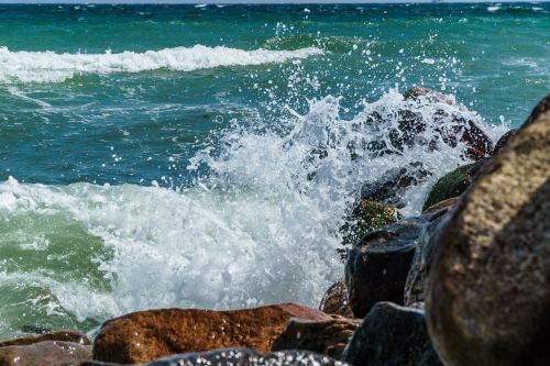 baltic sea wave beach