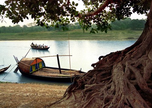 bangladesh  river  boat