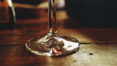bar wine glass