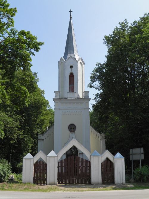 barbeles church building