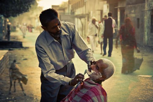 barber vrindavan india