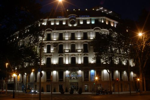 barcelona night hotel