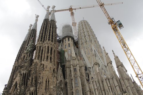 barcelona  sagrada family  architecture