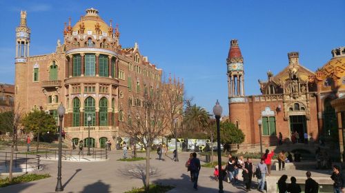 barcelona architecture monument