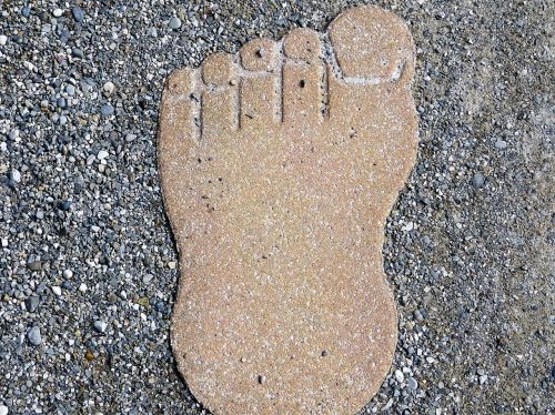 barefoot barefoot trail stone