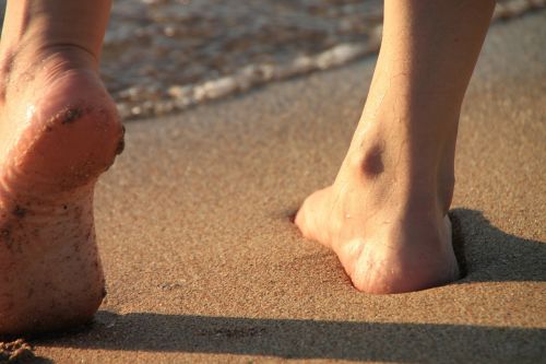 barefoot beach girl