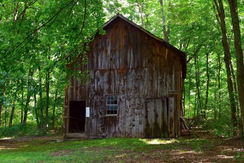 barn historic wooden
