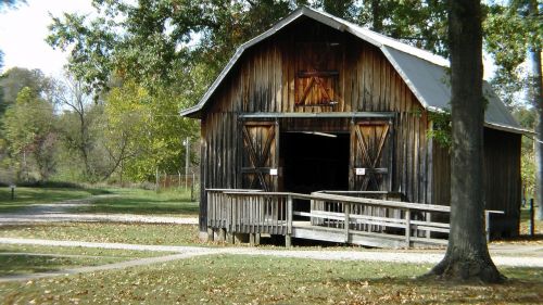 barn scenery rustic