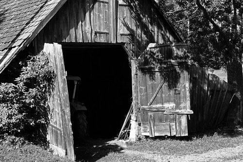 barn tractor farm