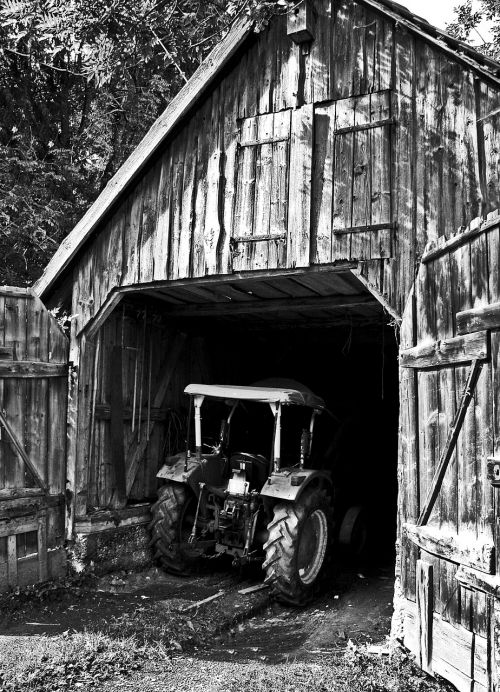 barn tractor tractors