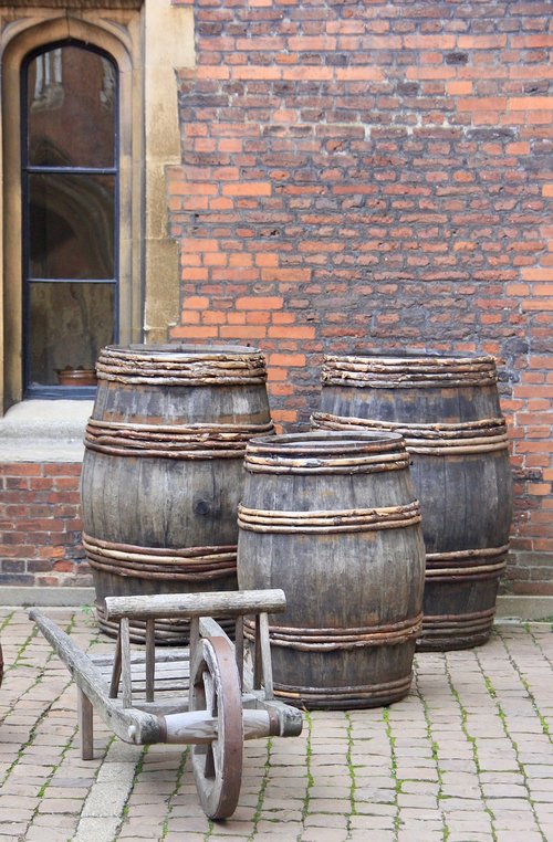 barrels  barrel  wood