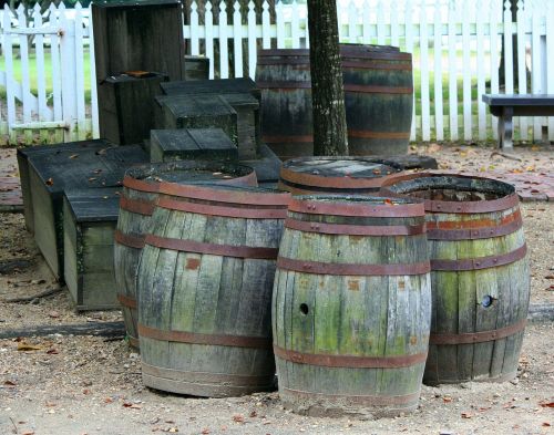 barrels cylindrical boxes
