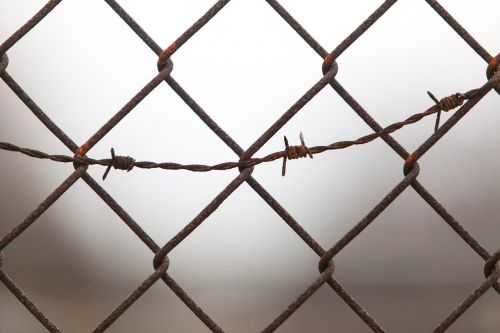 barrier chain-link rust