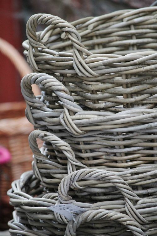 baskets woven reputed
