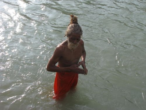 bath ganga sadhu