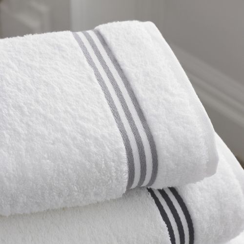 bathroom bath towels