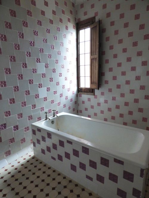bathroom modernism tiles