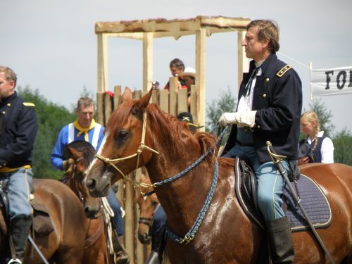 battle re-enactment cowboy cavalry