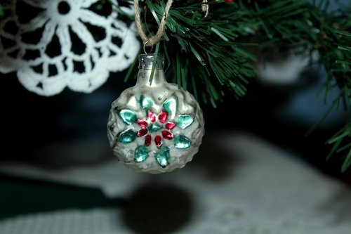 bauble  ornament  christmas tree