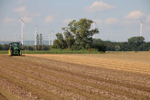 bauer tractor arable