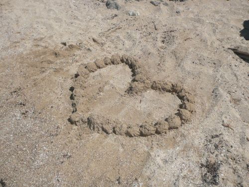 beach sand heart