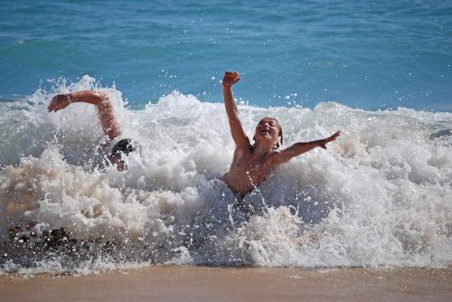 beach wave children
