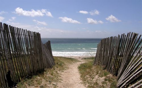 beach fences brittany