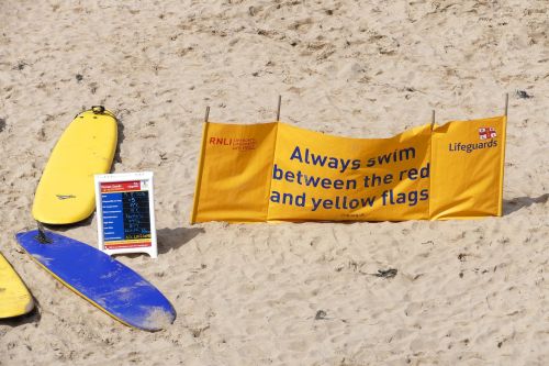 beach life guard life