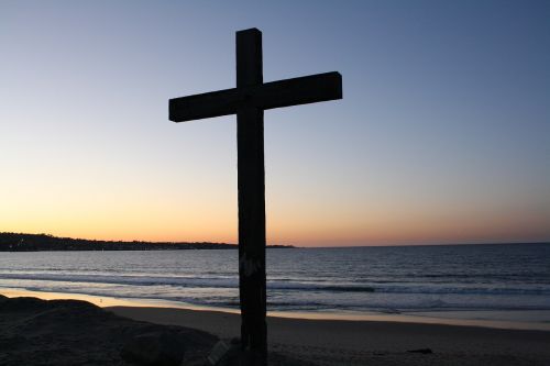 beach cross monterey