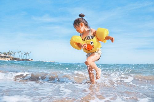 beach child enjoyment