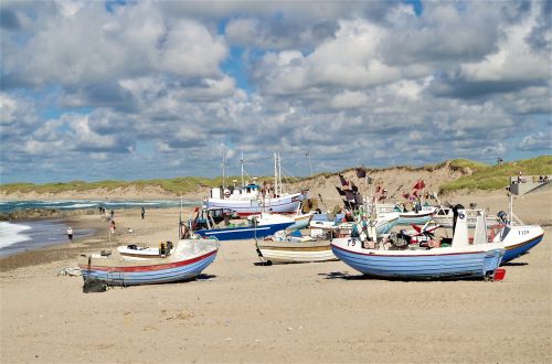 beach boats north sea