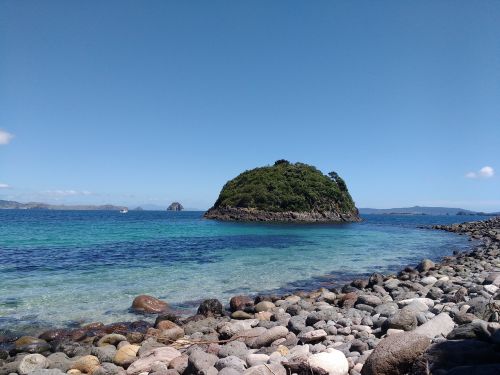 beach rocks new zealand