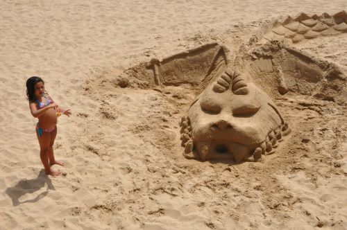beach construction of sand dragon