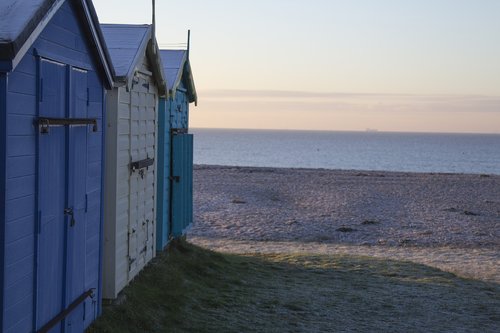 beach  hut  hayling