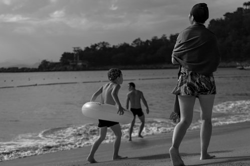 beach  family  kids