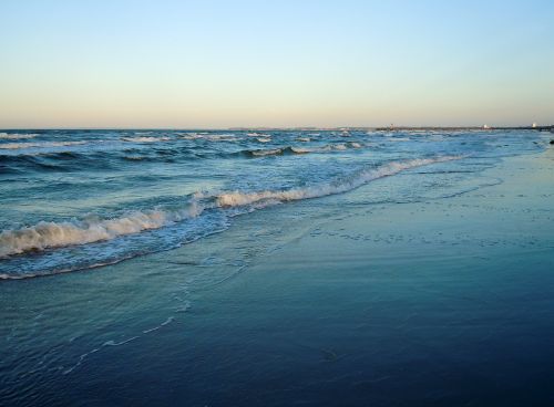 beach sea horizon