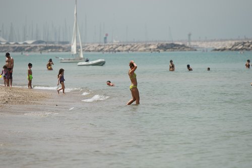 beach  people  heat wave