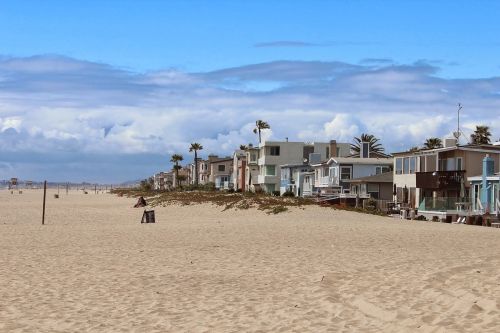 beach houses sky