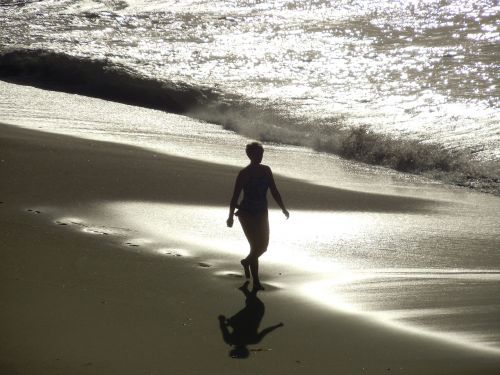 beach surf woman