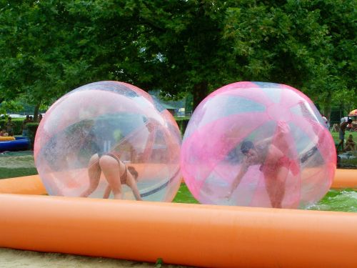 beach ball swimming heat wave