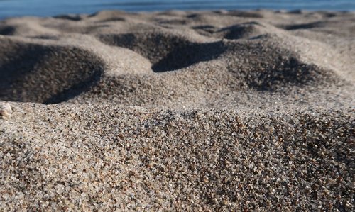beach sand  quartz sand  grains of sand