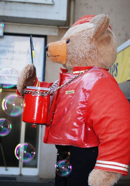 bear soap bubbles toy