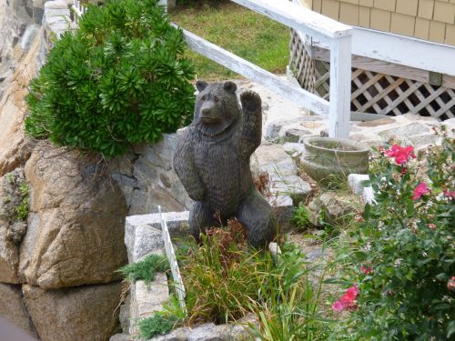 bear lawn decoration statue